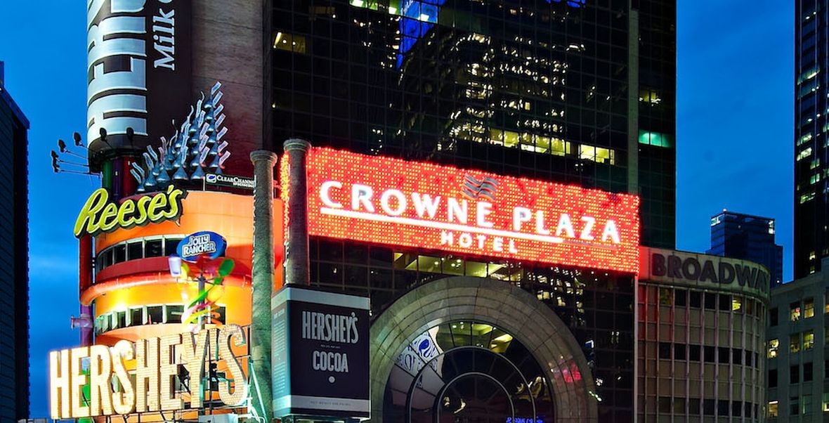 Honeymoon im Crowne Plaza Hotel Times Square | Flitterwochen-Ziele.de